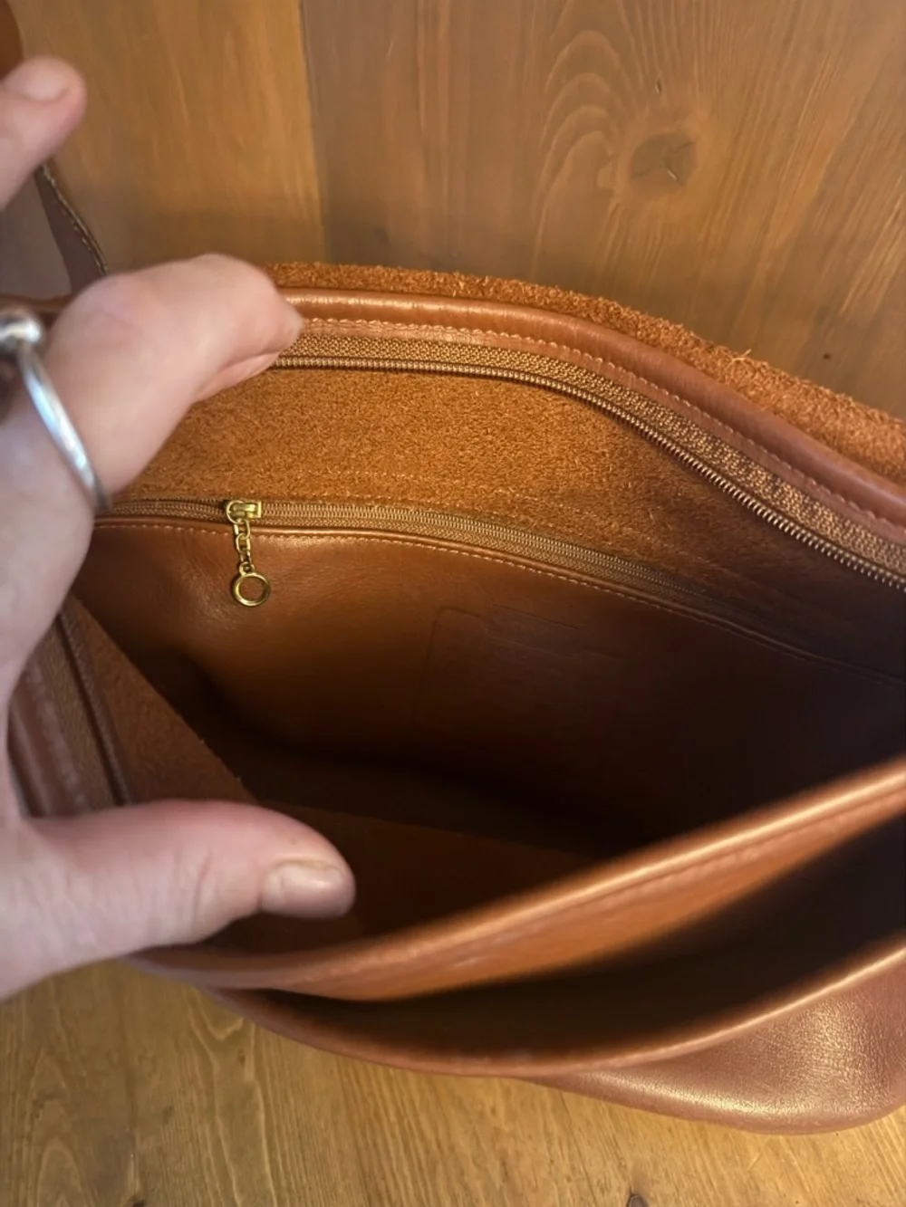 Coach vintage leather  saddle-style crossbody bag - Picture 15 of 16
